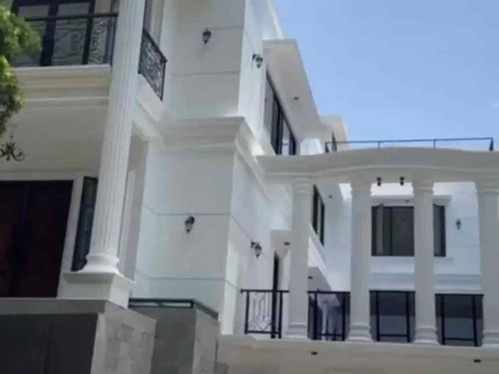 DIJUAL CEPAT RUMAH MEWAH 3 Lt,FULLY FURNISHED, USIA BANGUNAN 1 th,NEGO SAMPAI DEAL