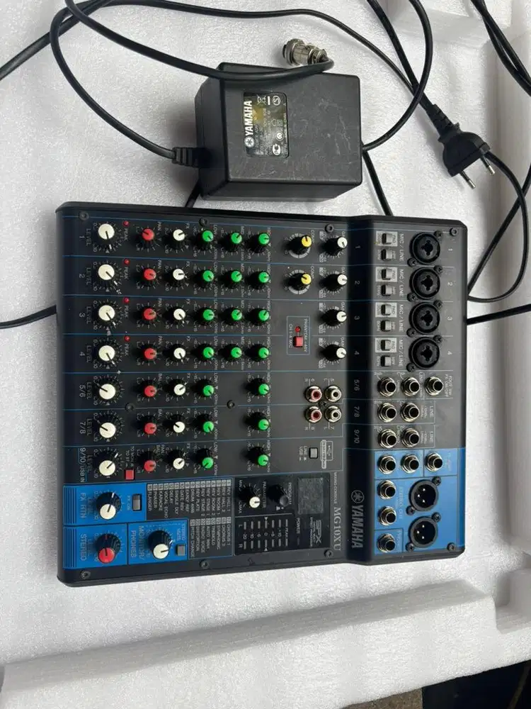 Mixer yamaha Mg10XU