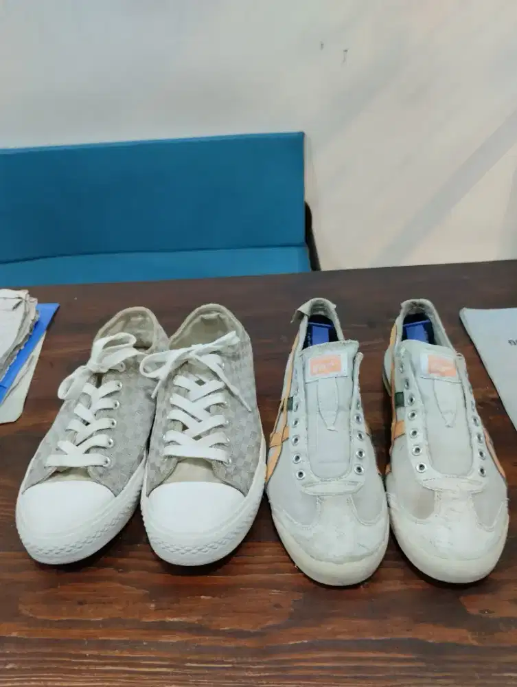 Jual sepatu bekas tapi original 2 pasang