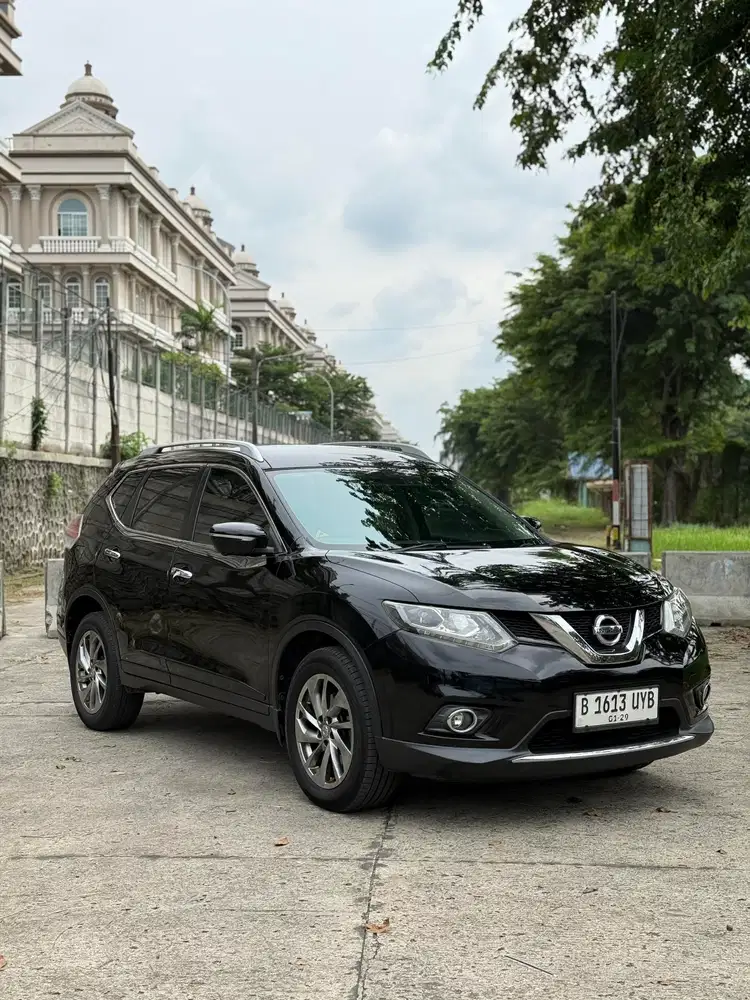 Nissan X-Trail 2.5 2014 Bensin Low km 60rban asli!!