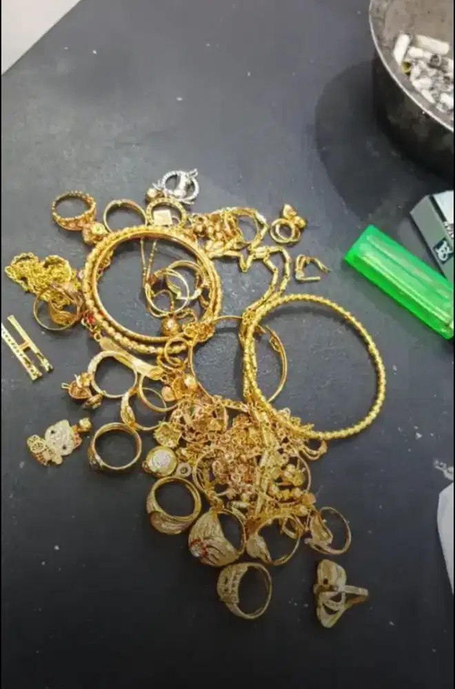 Di beli emas harga tertinggi