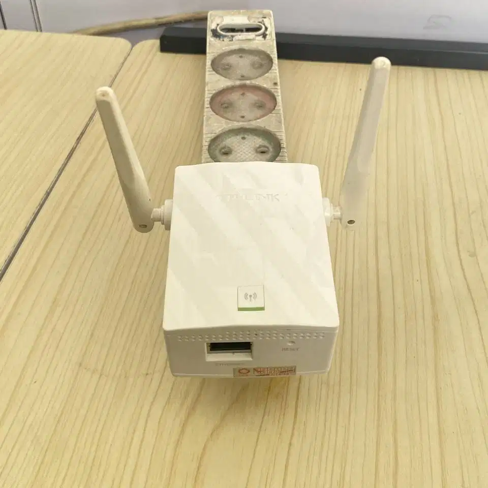 Wireless Range Extender TP-LINK TL-WA855RE