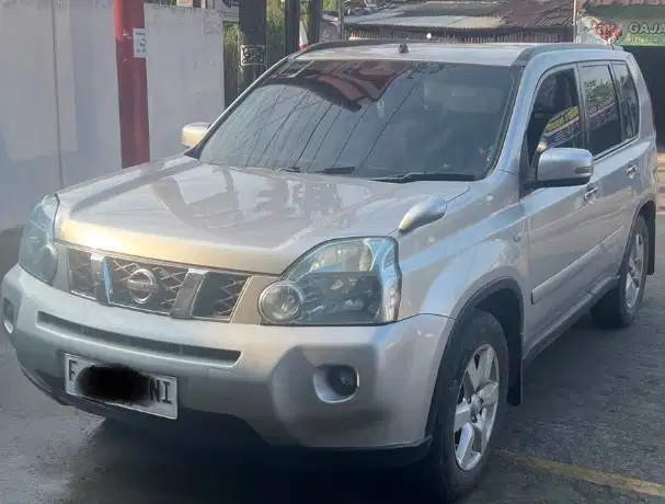 Nissan X-Trail 2010 Bensin
