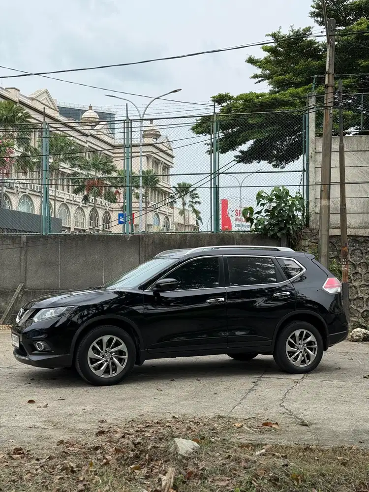 Nissan X-Trail 2.5 2014 Bensin Lowkm 60rban asli