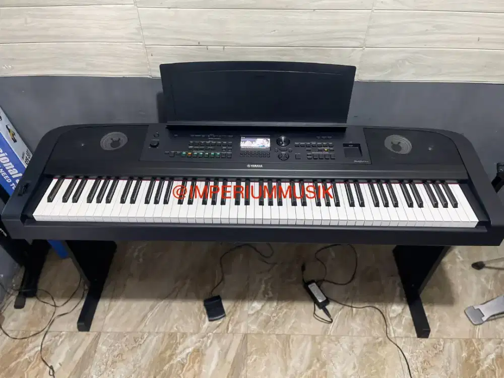 DIGITAL PIANO YAMAHA DGX 670 DARI TANGAN PERTAMA ISTIMEWAH