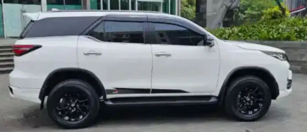 Fortuner 2.8 at GR 2023
