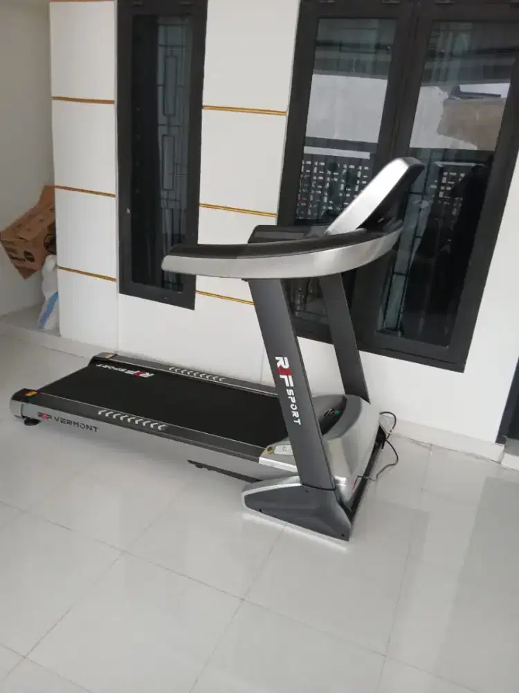 Treadmil electrik RGF Sport vermont