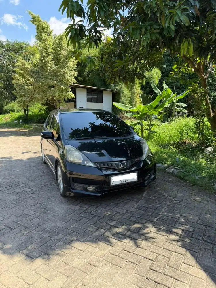 Honda jazz 2014 tangan pertama individu