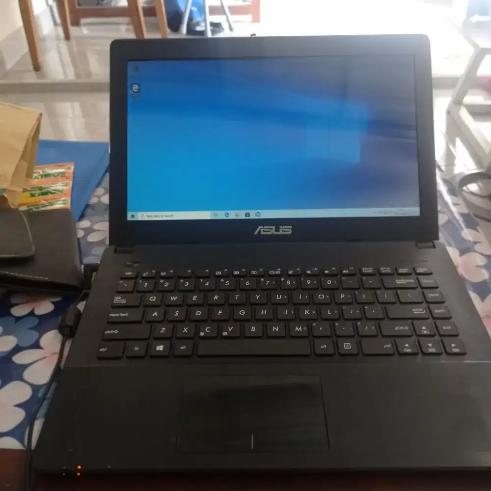 Laptop Asus kondisi mantap