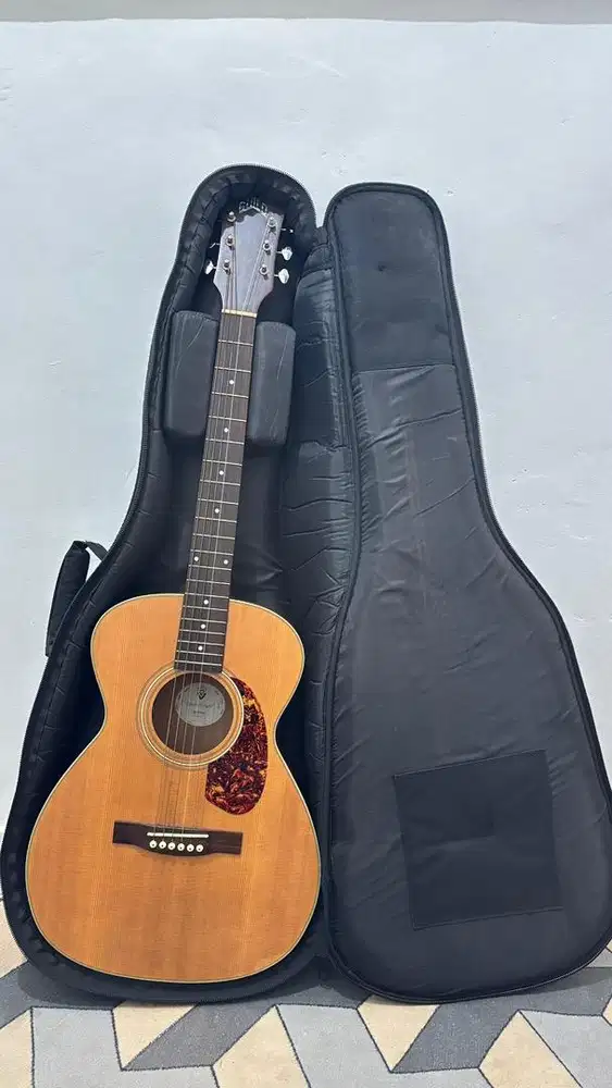 GITAR GUILD M-240