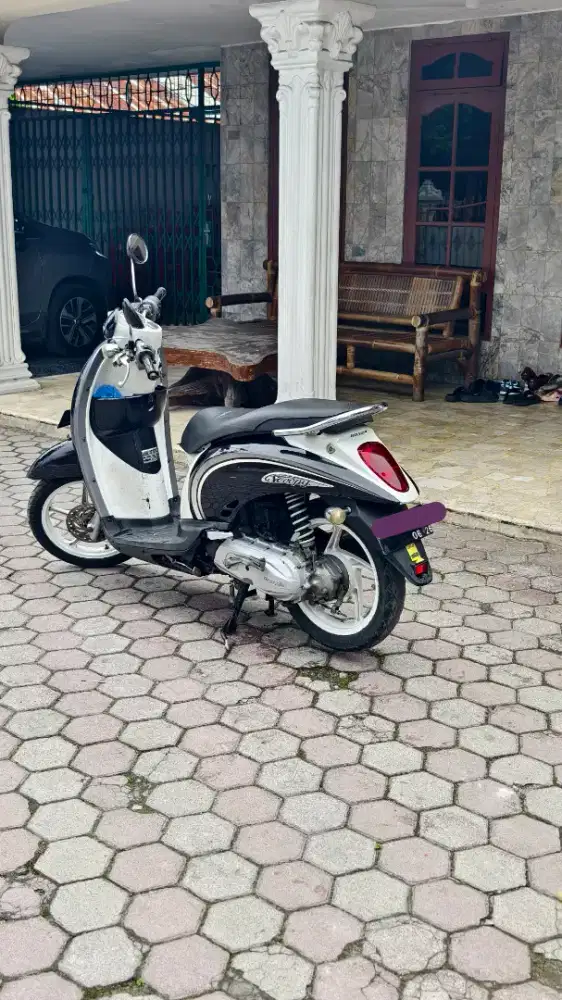 Dijual Honda Scoopy 2011