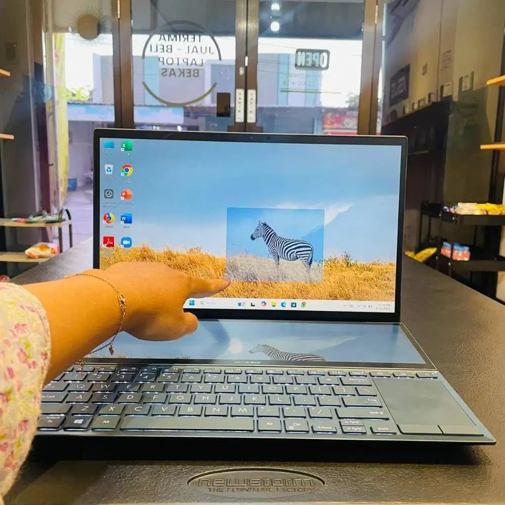 ASUS ZENBOOK UX482EA//DUAL LAYAR//TOUCHSCREEN//VGA INTEL IRISH