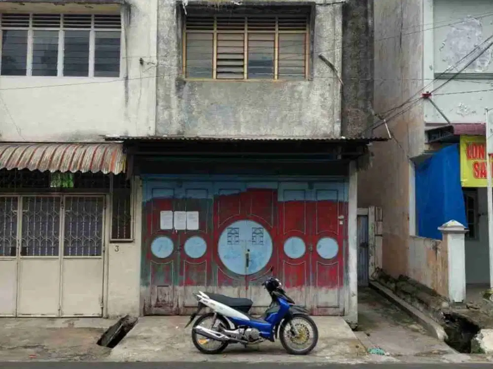 jual ruko tua jalan Pancur Batu, daerah HM Yamin Serdang, Madong Lubis, dekat sekolah Sutomo 1.