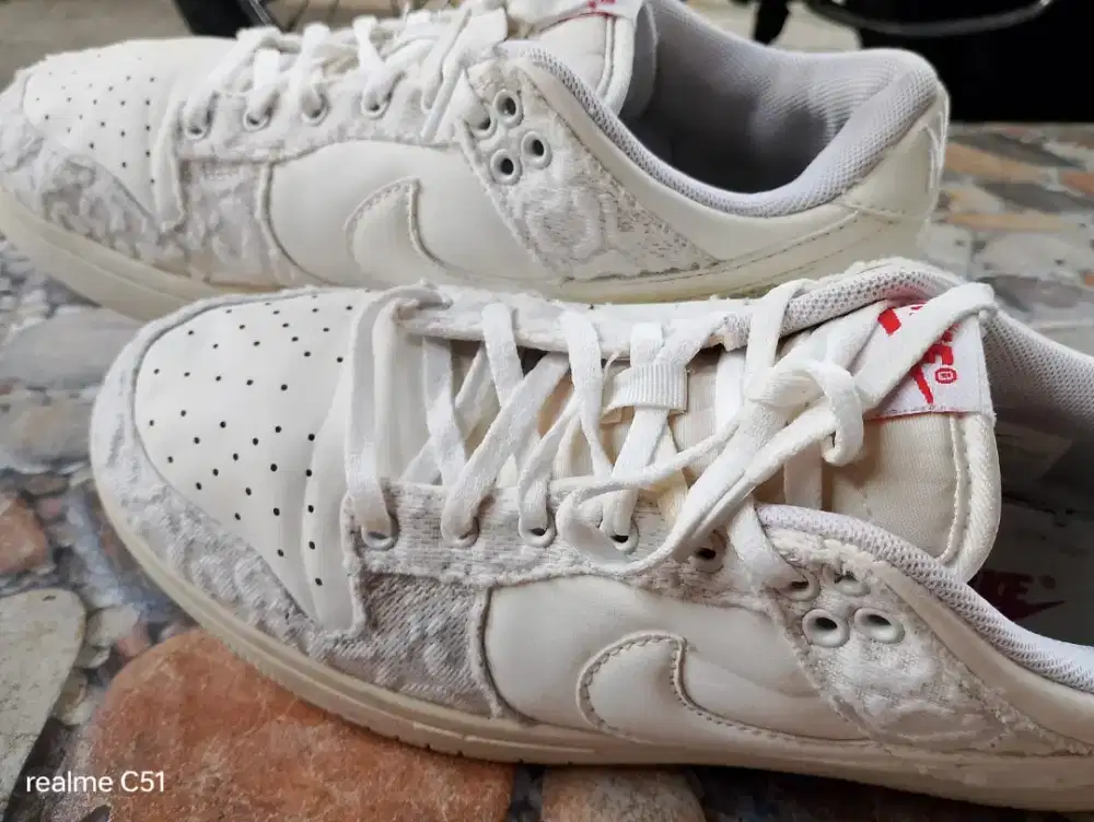 Di jual sepatu Nike ori