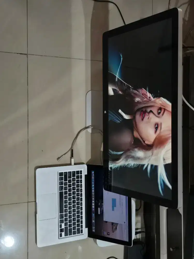 Apple thunderbolt display 27 inch khusus editing