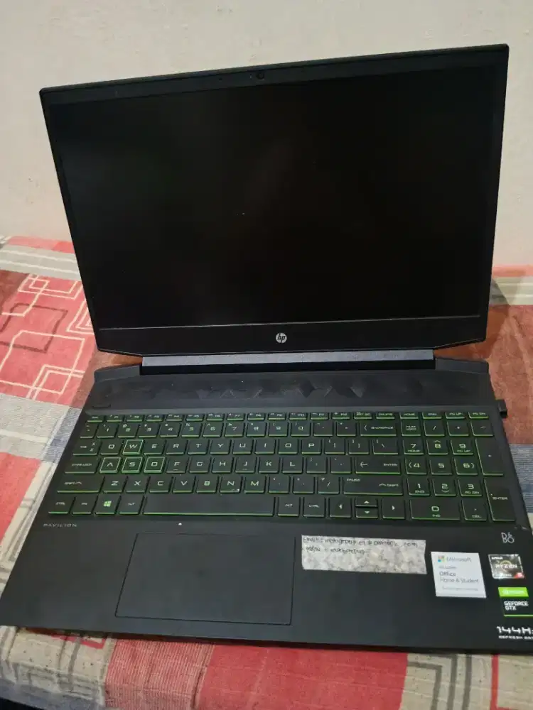 HP PAVILION GAMING 15 Ryzen 5 5600H RTX 3050