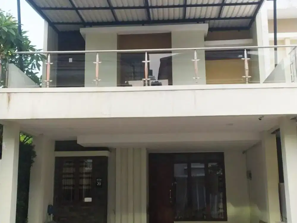 Rumah 2 Lantai di Gading Residence Kelapa Gading luas tanah 112m2  Cluster Bebas Banjir, SHM