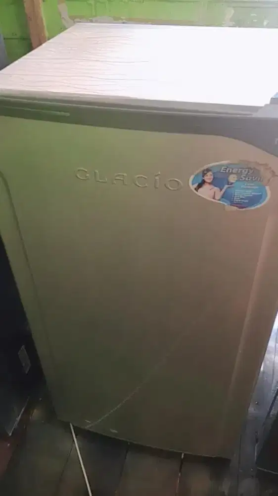 Kulkas 1pintu Toshiba Glacio siap pakai.