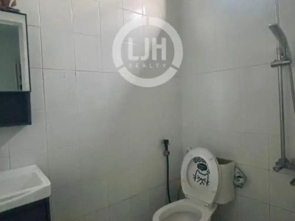 Dijual Rumah di Buana Mas 2