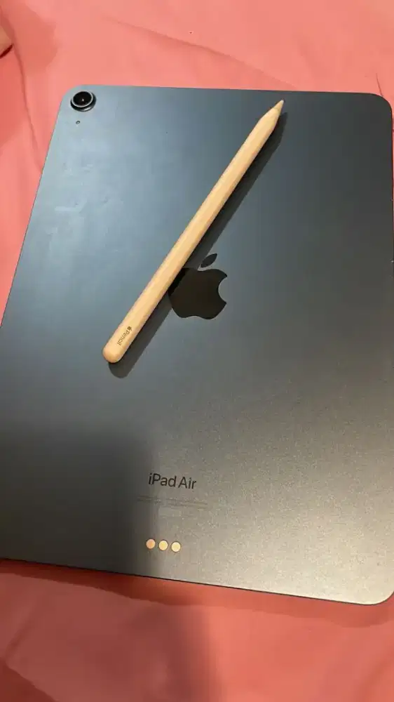 FOR SALE IPAD AIR 5 + PENCIL 256 GB WIFI