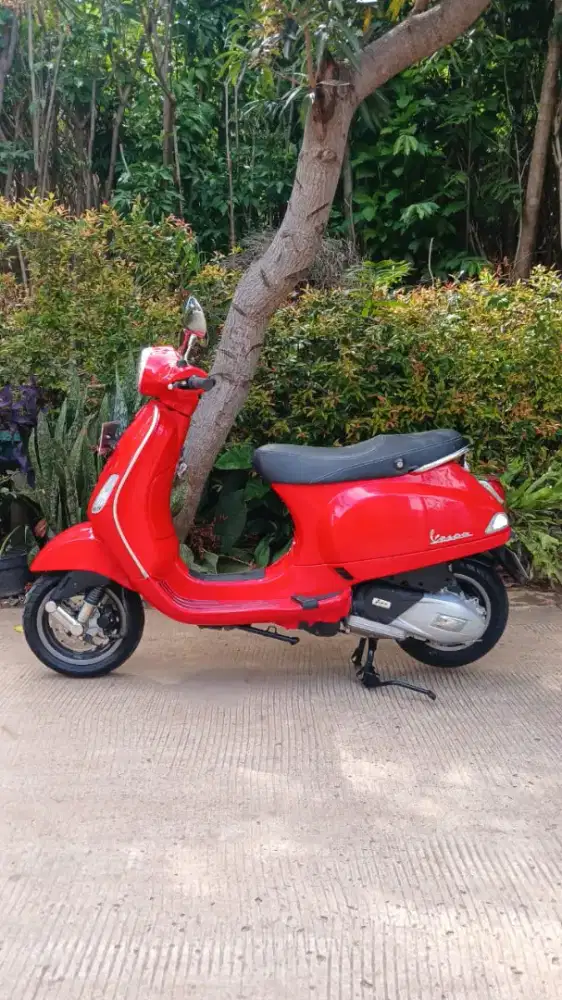 KM 6RB Vespa LX 125 I-Get tahun 2023 Siap Pakai