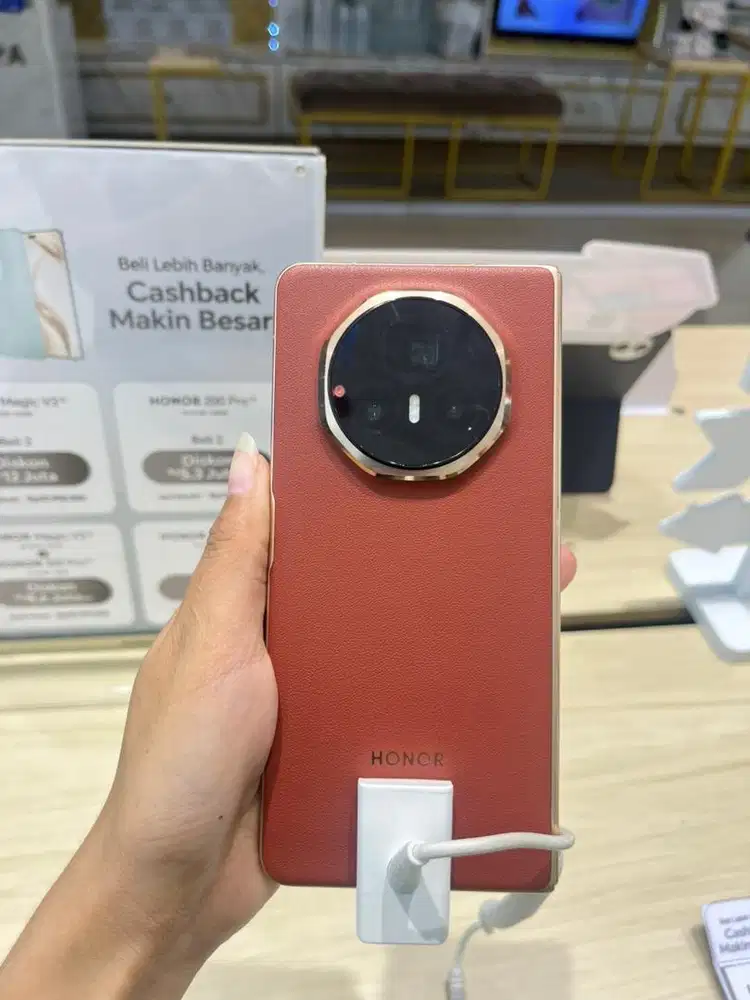 Promo handphone HONOR Magic V3