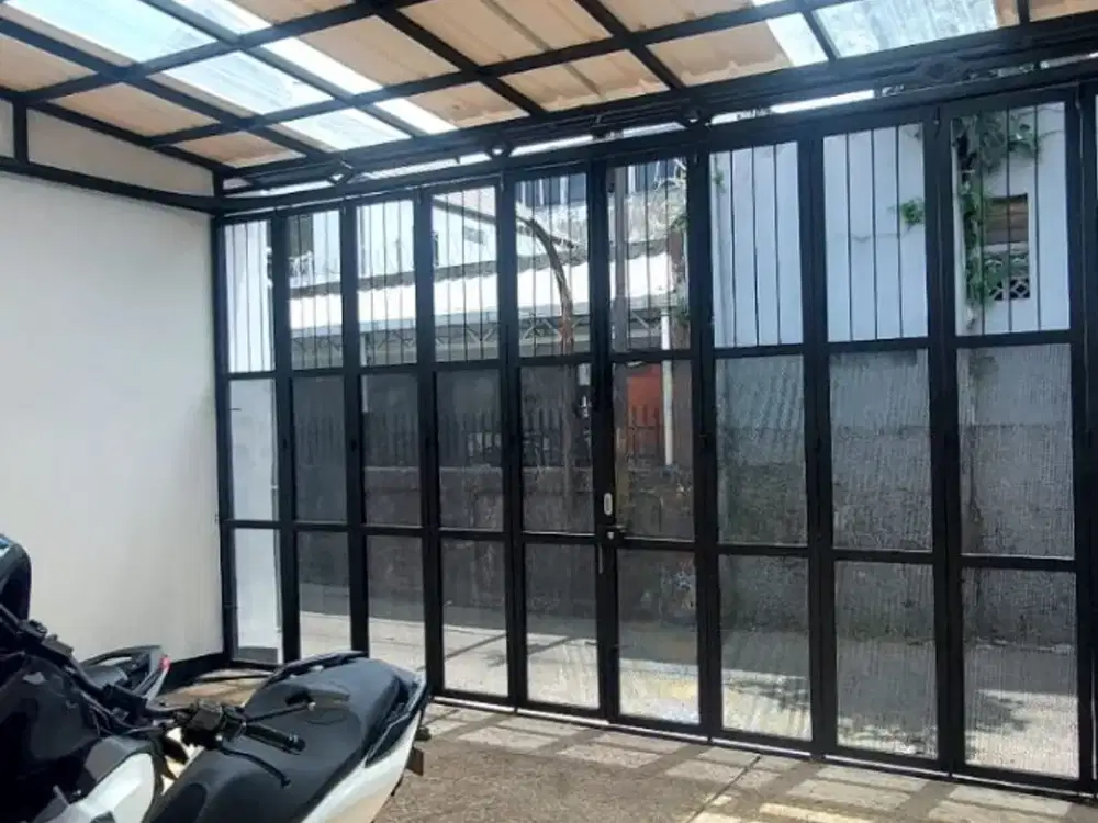 Jual Rumah full renov sayap jamika 1,5 lantai