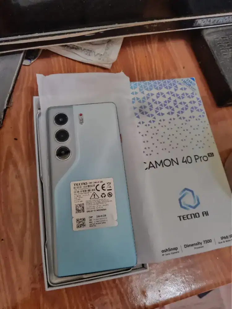 Tecno camon 40 pro 8/256 lengkap