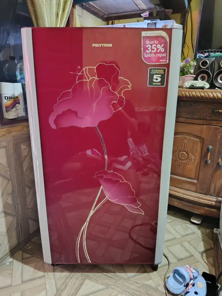 Kulkas 1 pintu merek polytron