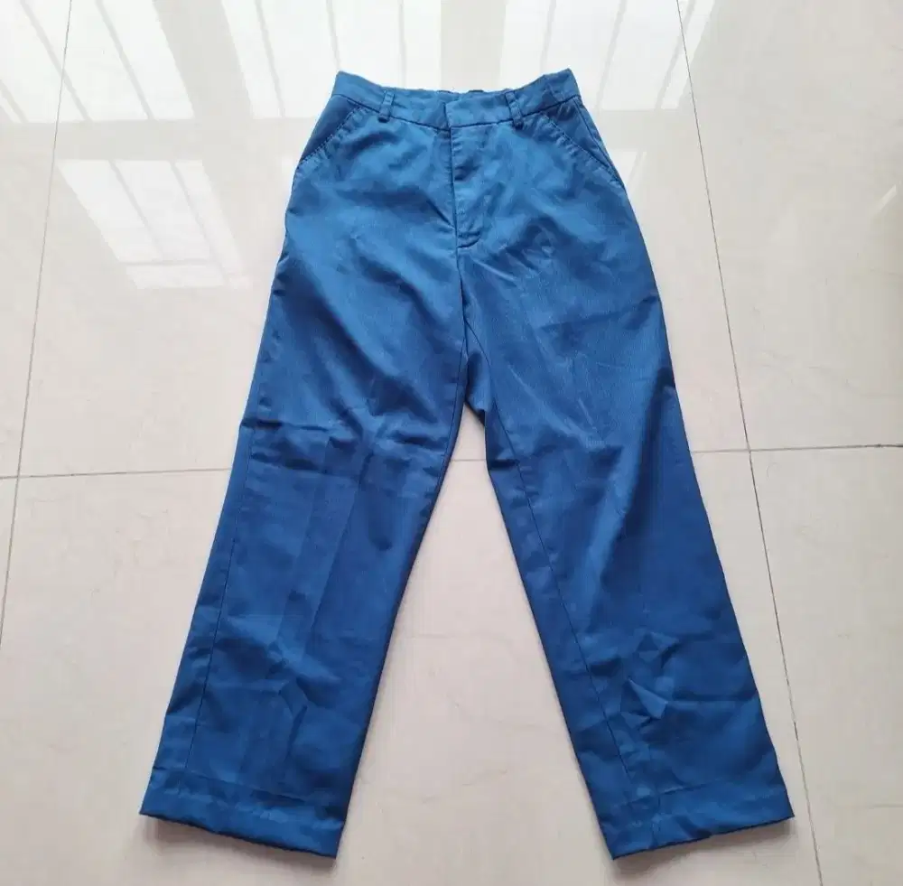 Celana SMP Penabur  preloved