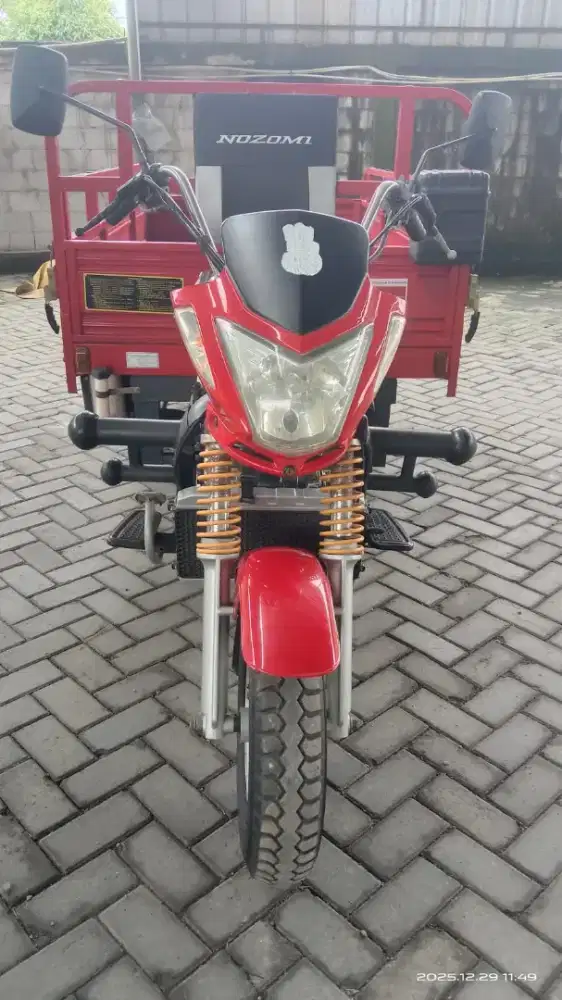 Motor angkut barang  roda tiga