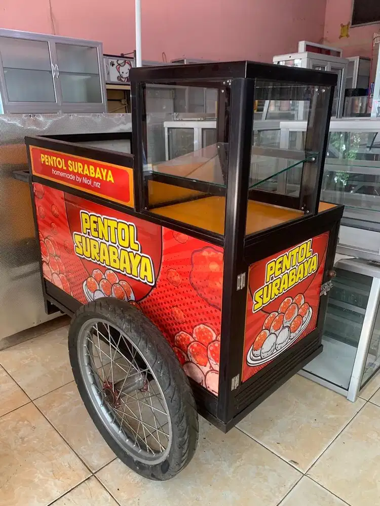 Etalase gerobak alumunium bekas dagang pentol / cilok untuk keliling