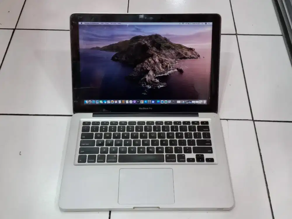 Macbook Pro 2012/Intel Core i5 /Ram 4GB
SSD 128GB