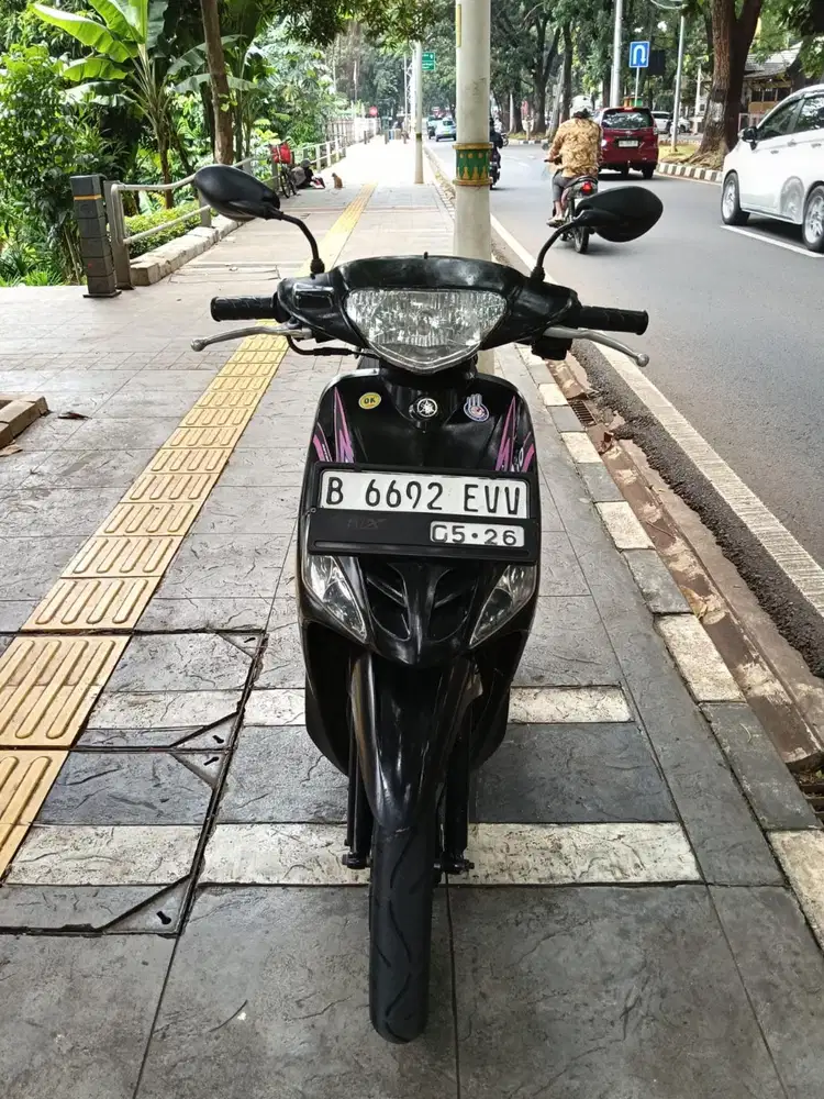 DIJUAL CASH YAMAHA MIO SPORTY THN 2011 PAJAK IDUP SIAP PAKAI