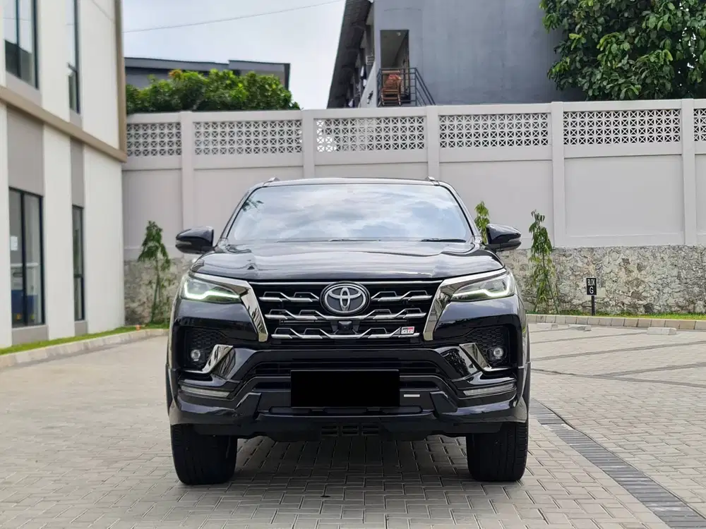 Bunga=4.5% Km=48k PAJAK=MEI ganjil fortuner 2.8 VRZ GR Sport 2022 yopi