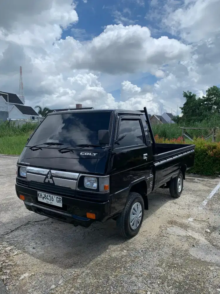 L300 e4 bekas seperti baru