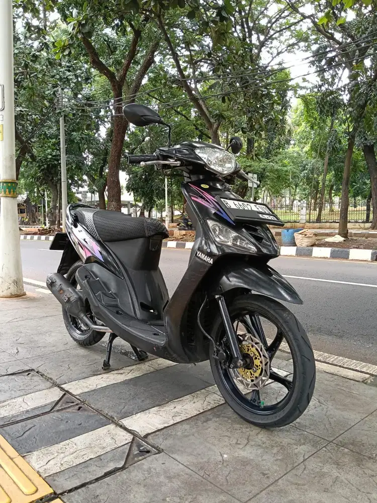 DIJUAL CASH YAMAHA MIO SPORTY THN 2011 PAJAK IDUP SIAP PAKAI