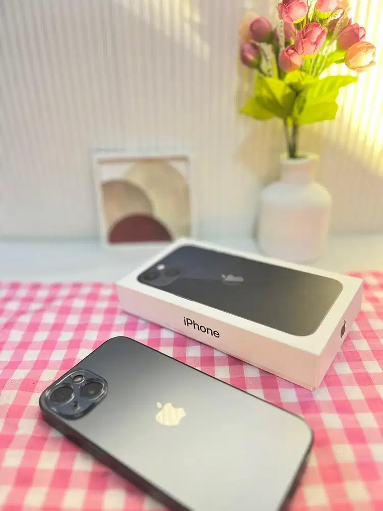 iPhone 13 Garansi iBox Like New