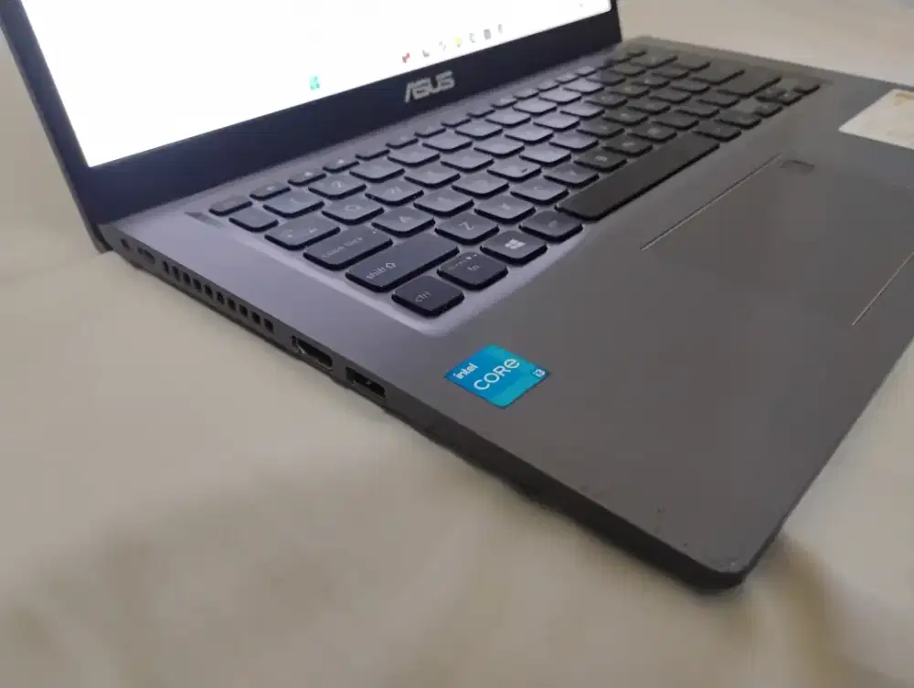 Laptop ASUS VivoBook X415EA core i3 gen 11/Ram 8 GB/128 GB SSD