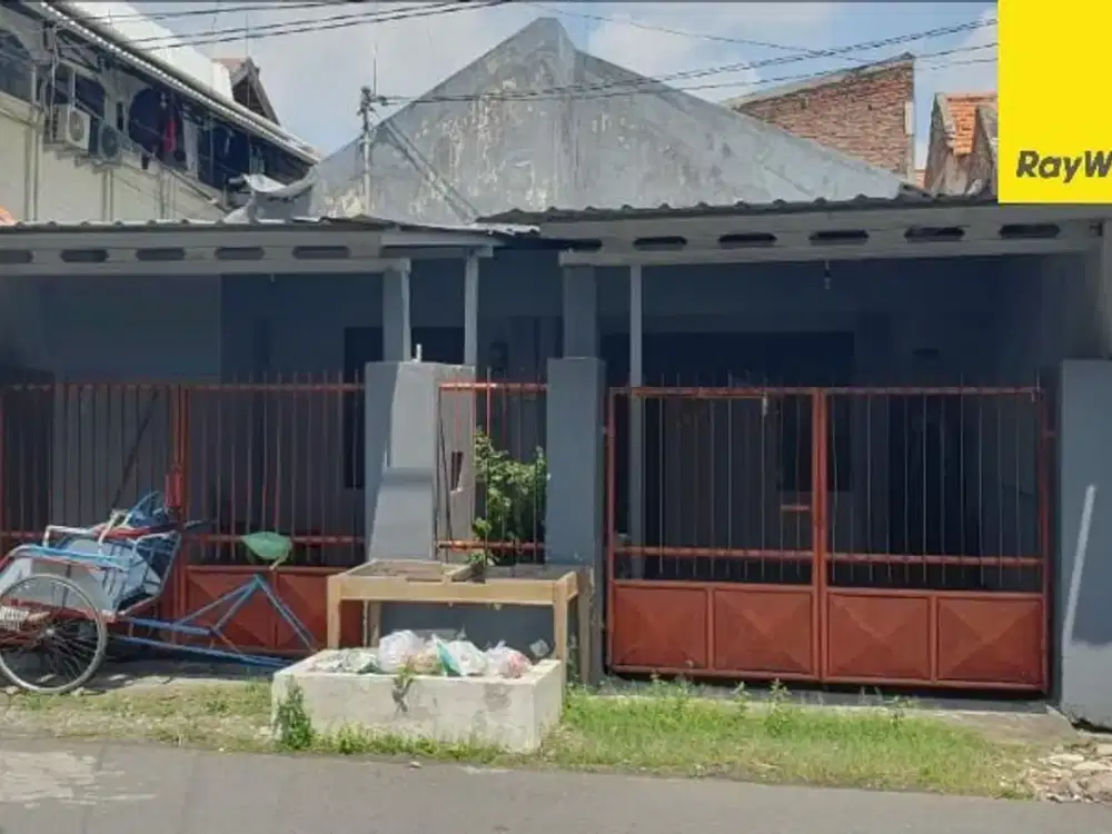 Dijual Rumah Strategis di Bratang Binangun Surabaya
