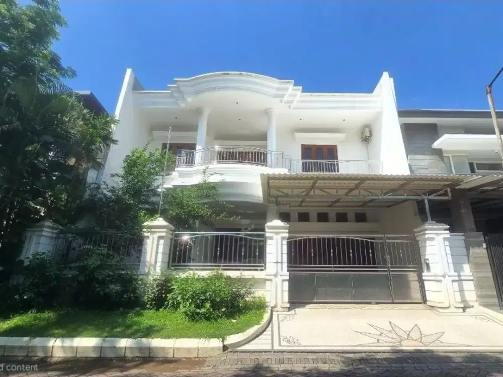 Rumah Pakuwon City 2 Lantai STRATEGIS, BAGUS