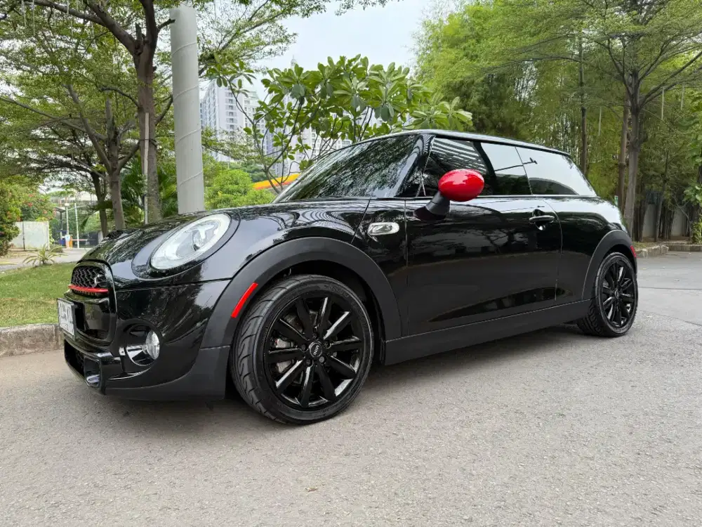 Mini Cooper S 2.0 JCW Package 2017 Jet black
