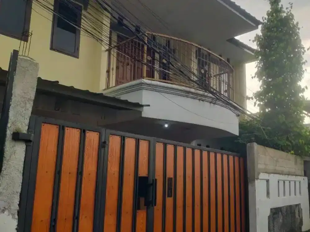 Rumah Sewa Cilandak untuk Mess, Kantor Dekat Kemang Jakarta Selatan