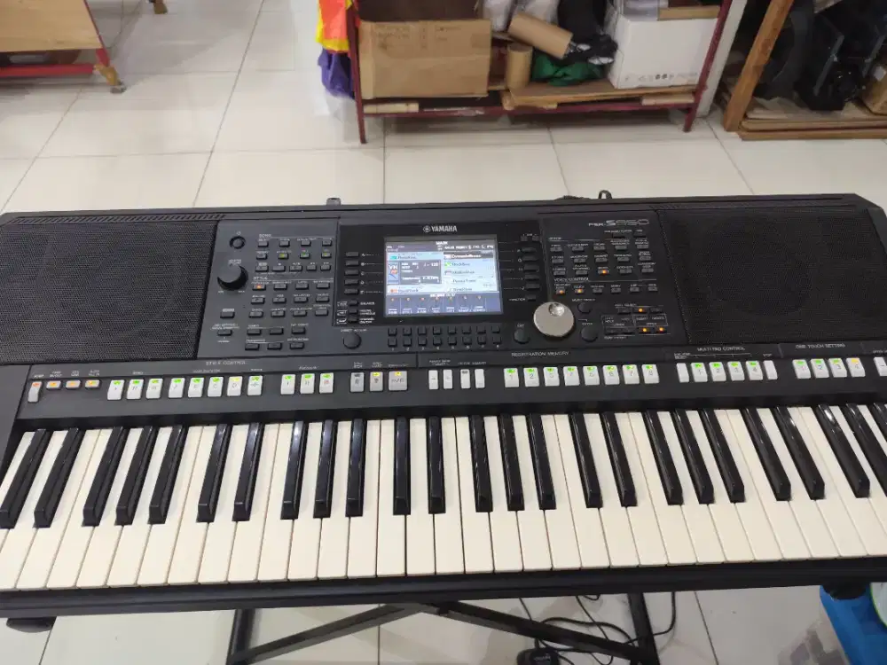 YAMAHA PSR S950 Keyboard
