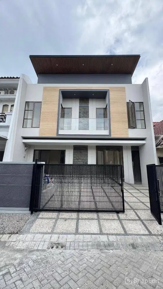 DIJUAL RUMAH CIITRALAND DEKAT GWALK FACADE MARMER ASLI SEMUA KM DALAM