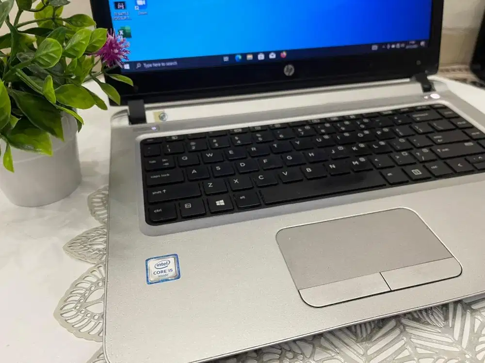 Laptop hp core i5 ram 8/256gb ssd bisa cicil
