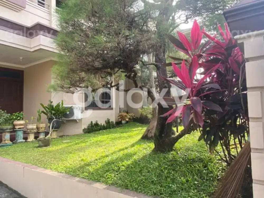 Rumah Mewah Perumahan Elit Dieng Malang GMK03785