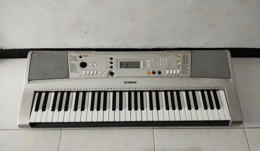 Keyboard Yamaha PSR-E313