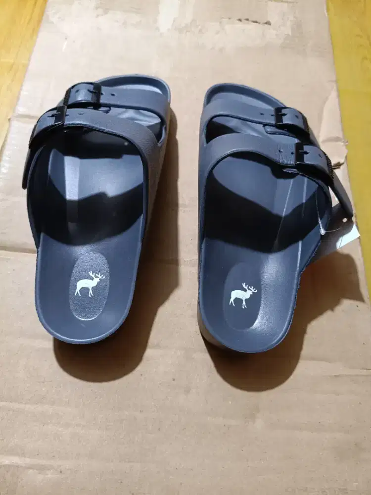 Sedap Panama abu abu