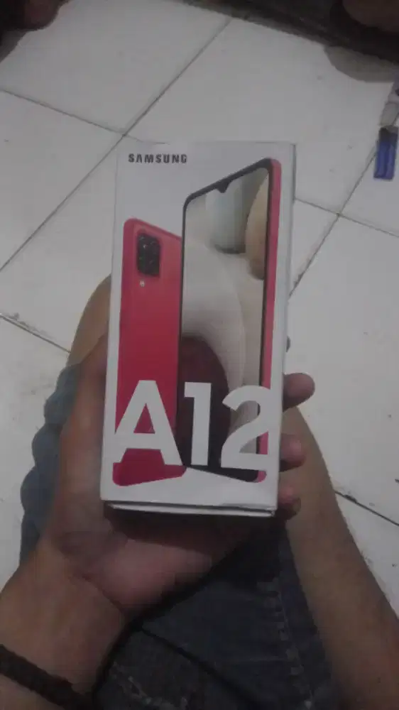 Mau jual samsung a12 ram 4/128 fullset gada minus